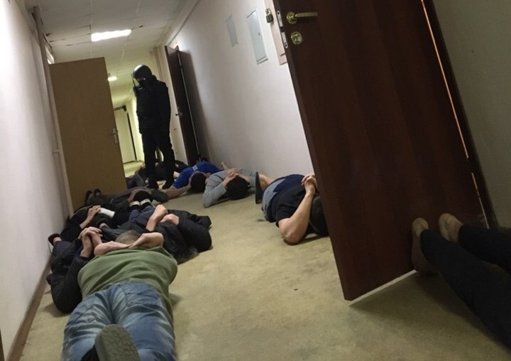 В московском общежитии прошли массовые задержания студентов с Северного Кавказа