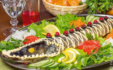 Большой национальный стол