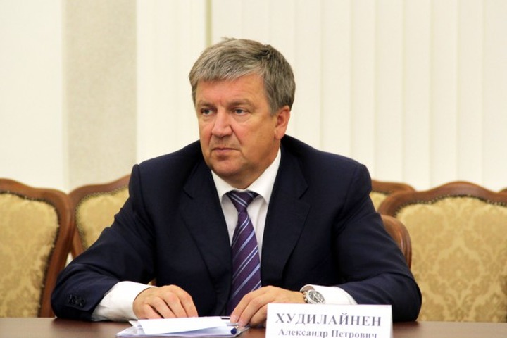 Глава Карелии поручил разработать меры по сохранению национальных языков