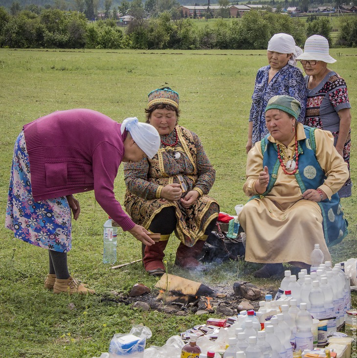 Шаманский обряд в Иркутской области - Национальный акцент