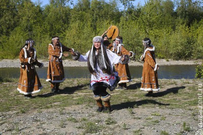 Коряки и чукчи Магаданской области отметили праздник рождения первого олененка