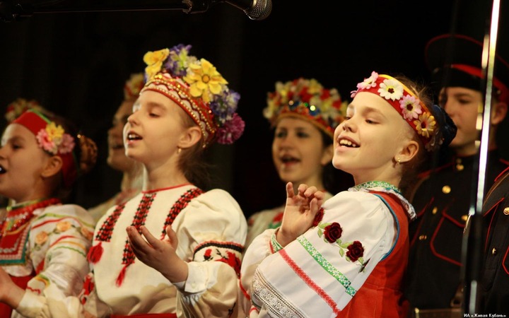 В Краснодаре стартует фестиваль "Кубанский казачок"