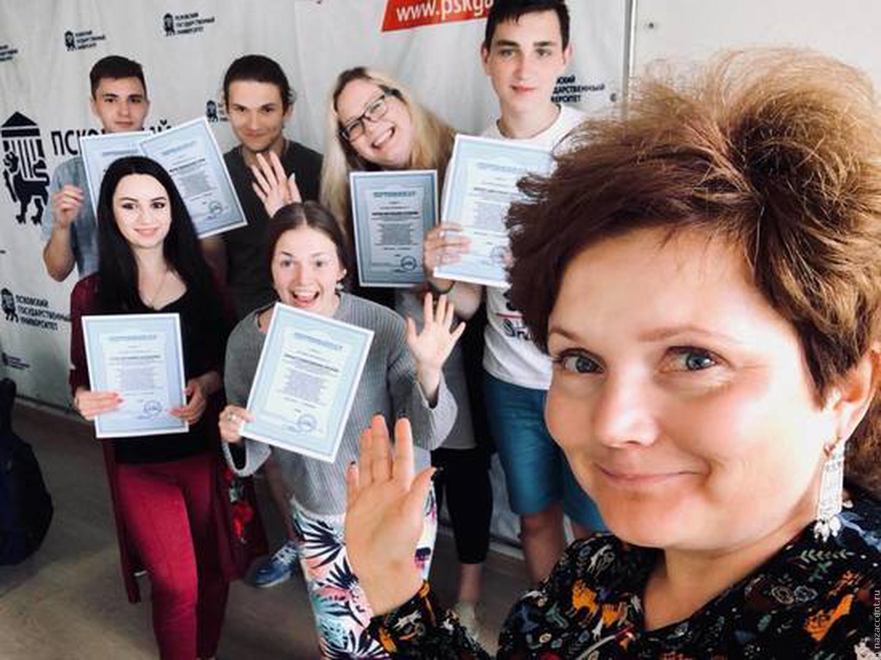 Выпускники псковской Школы межэтнической журналистики получили сертификаты