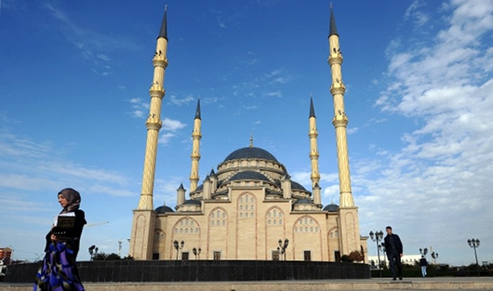 Кремль и мечеть: как возвращаются национальные квоты