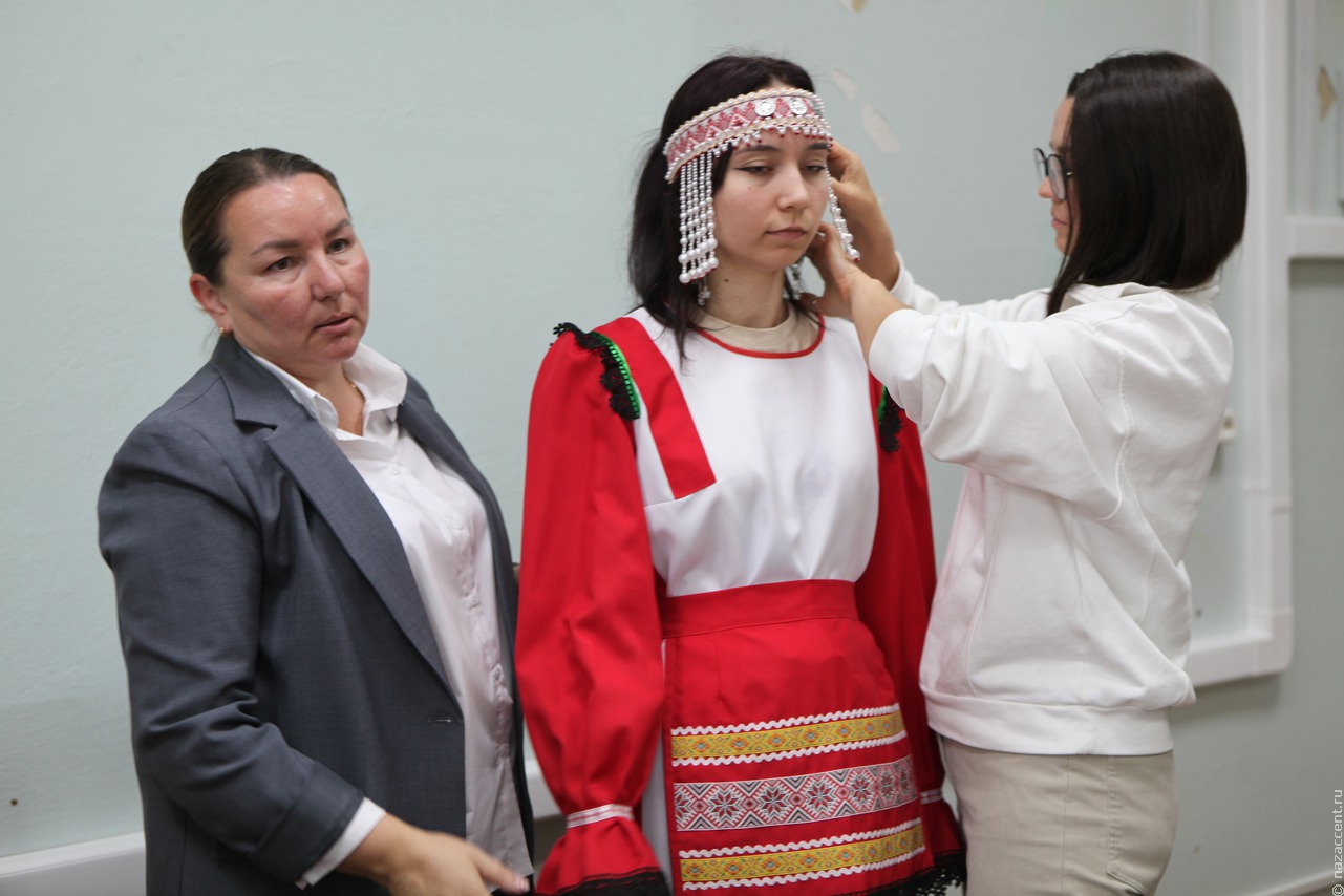 Язык вышивки и плач невесты: в Пензе открыли уникальные страницы чувашской культуры