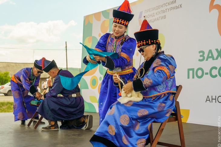 Ремесленный фестиваль "Заходите по-соседски" в Иркутской области - Национальный акцент