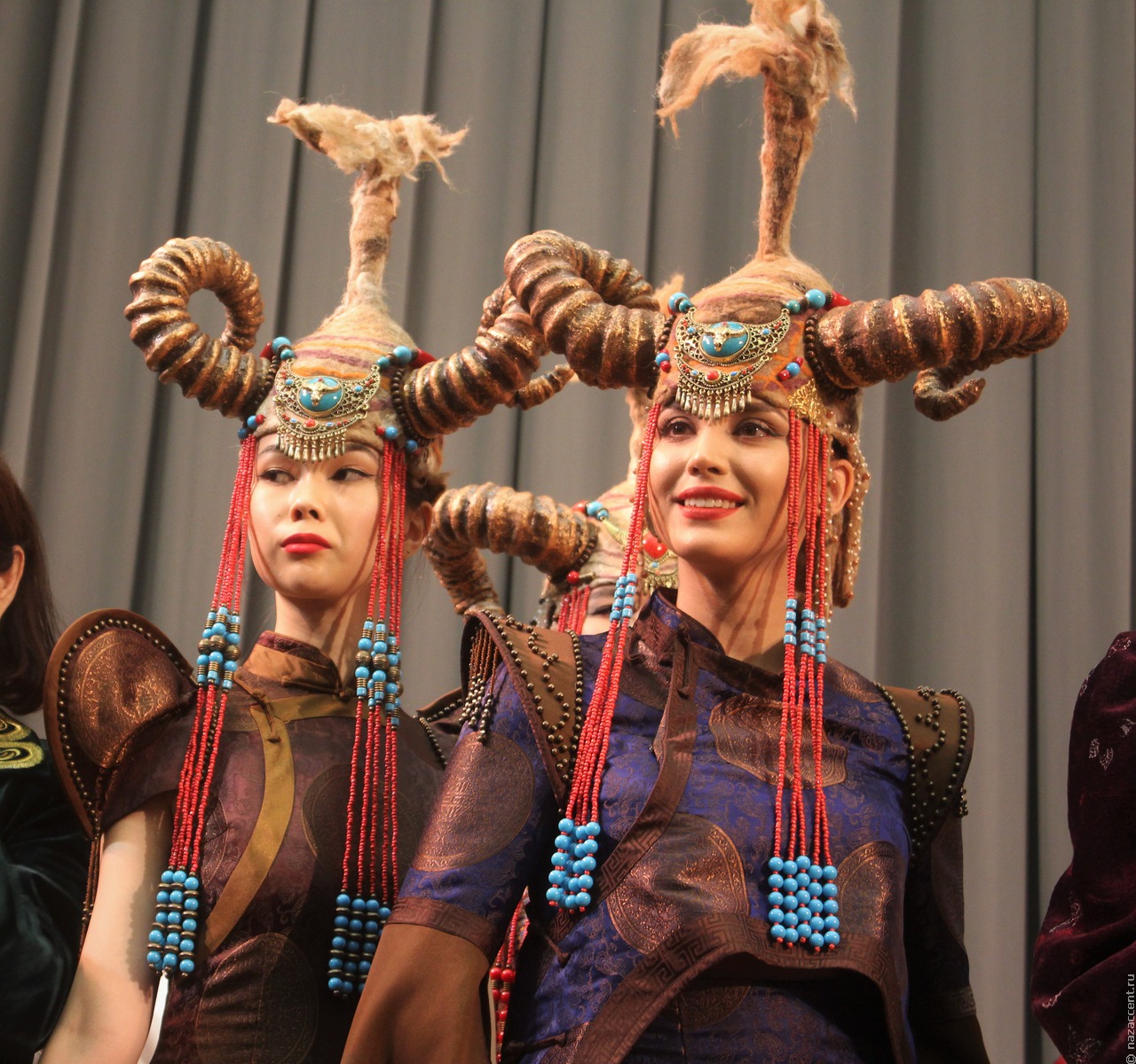 Гала-концерт победителей ХХ Евразийского конкурса высокой моды национального костюма "Этно-Эрато"