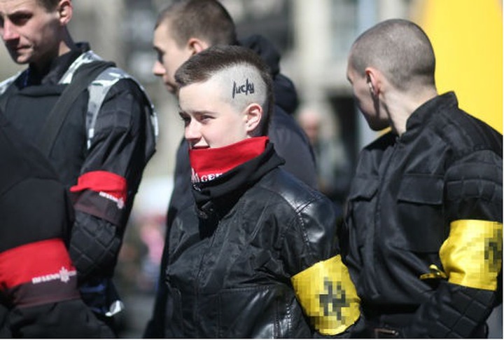Госдума запретила использование символики пособников нацистов