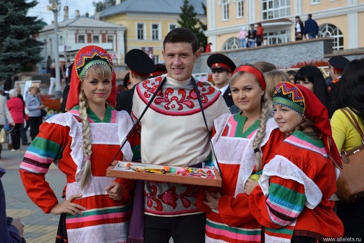 "Русская закваска" и "День калмыцкого чая" вошли в топ-10 майских кулинарных праздников