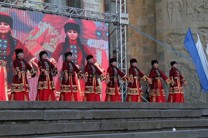 Дагестанские студенты представили ремесла народов Кавказа на фестивале этнической культуры