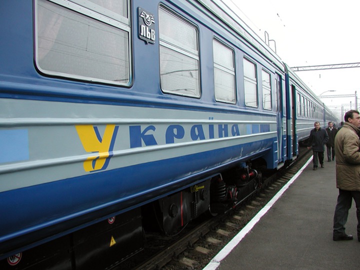 Глава ФНКА "Украинцы России": Загранпаспорта не осложнят жизнь украинских мигрантов