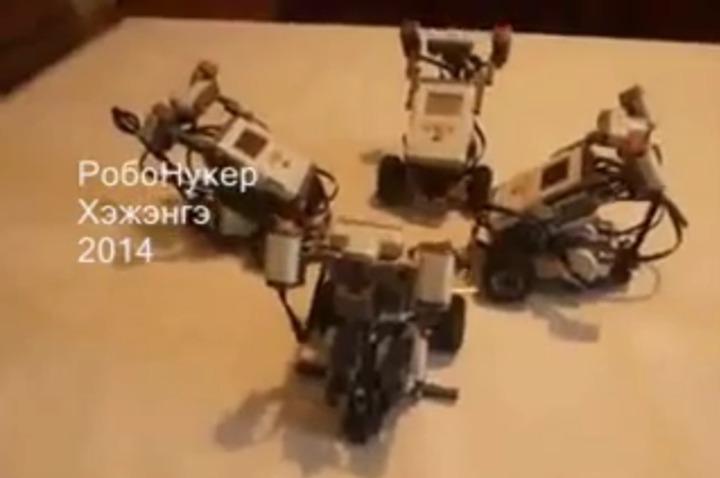 Юные бурятские изобретатели заставили роботов станцевать ёхор