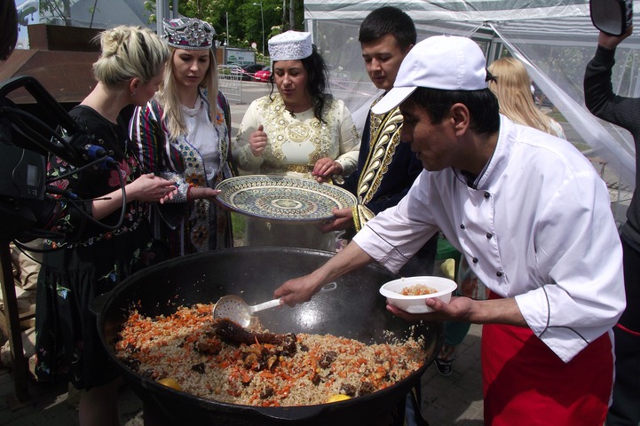 Воронежцев угостят национальными блюдами