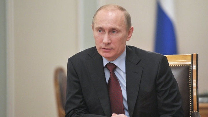 Путин призвал ФСБ активнее бороться с экстремизмом в соцсетях