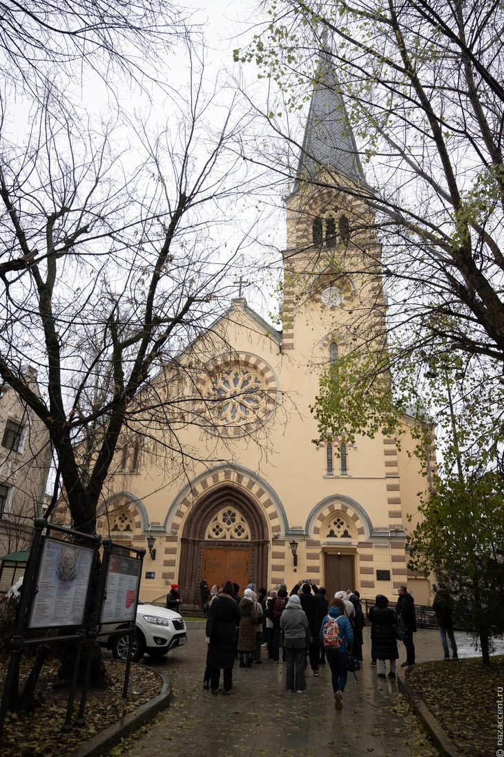 Москва многонациональная. Экскурсия для делегатов IX Медиафорума этнических и региональных СМИ - Национальный акцент