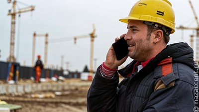 В Госдуме хотят запретить выдавать мигрантам более одной сим-карты
