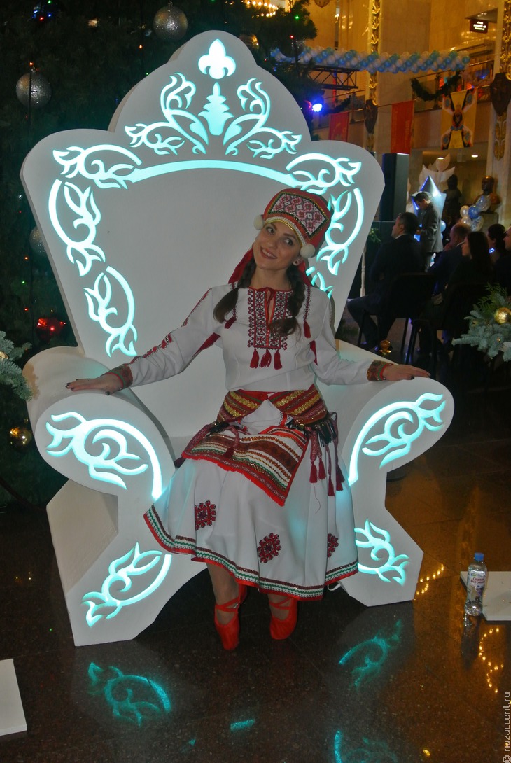 Молодежный Новогодний бал национальных культур в Москве - Национальный акцент