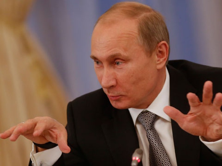 Путин: Рождаемость в России должна расти за счет титульных наций