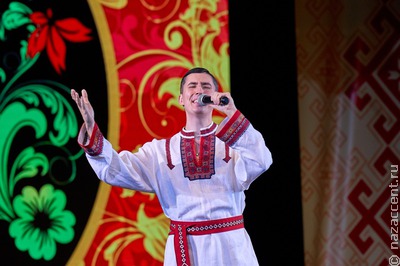 Певец трёх стихий