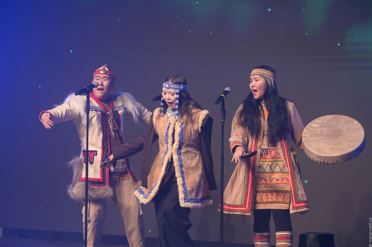 "Мы — будущее народа!" 