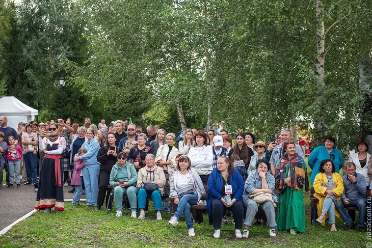 VIII Межрегиональный фольклорный праздник "Шумбрат!" в Мордовии - Национальный акцент