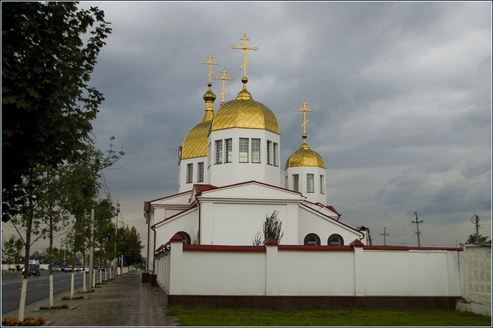 Для русскоязычных жителей Чечни на Пасху открыли новый православных храм