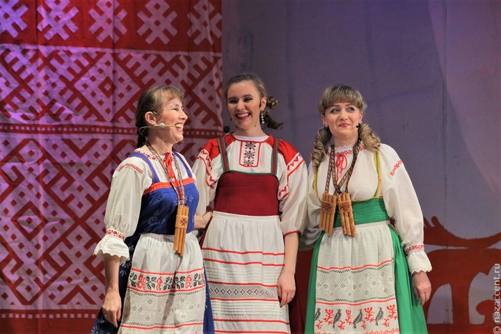 Лучшие финно-угорские театры выбрали на фестивале в Марий Эл