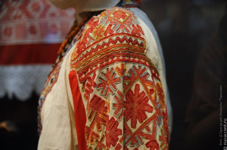 Русский исторический костюм середины XIX — начала XX века - Национальный акцент