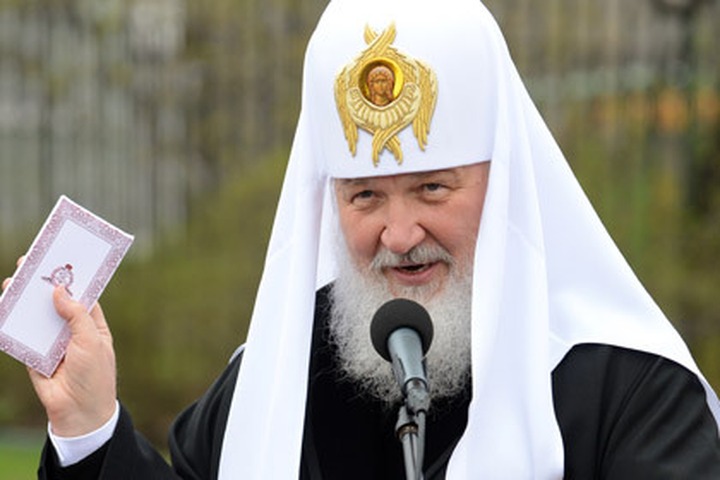 Путин отметил вклад Патриарха Кирилла в поддержание межнационального диалога
