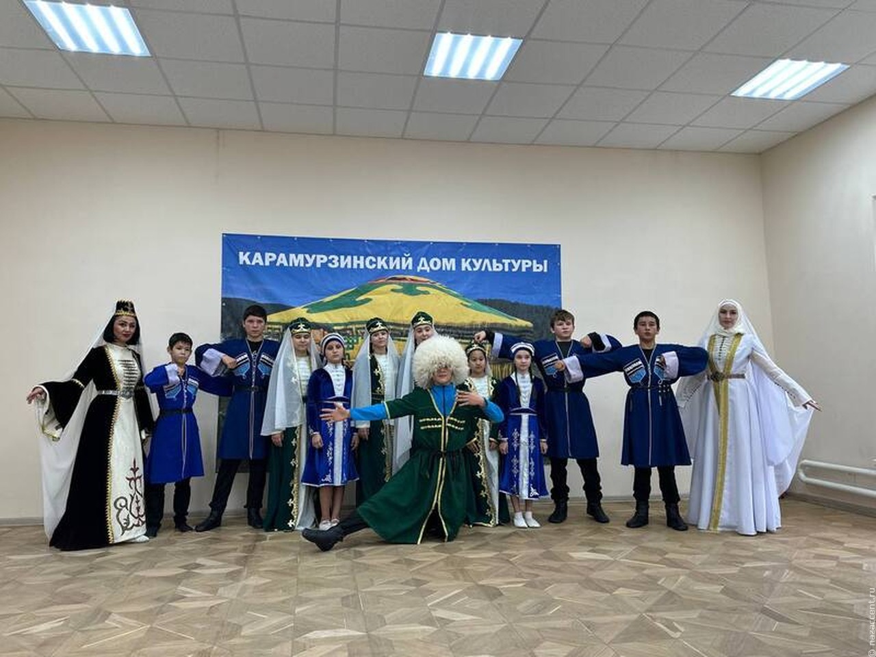 Традиционный ногайский костюм: путешествие в мир культуры   