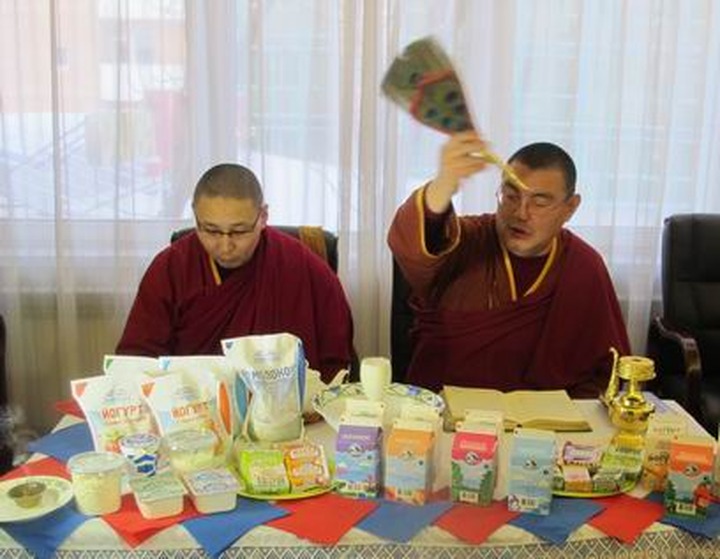 Буддисты освятят "белую пищу" в преддверии Сагаалгана