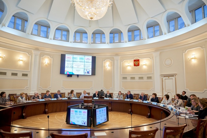 Минпросвещения создаст концепцию изучения и преподавания родных языков