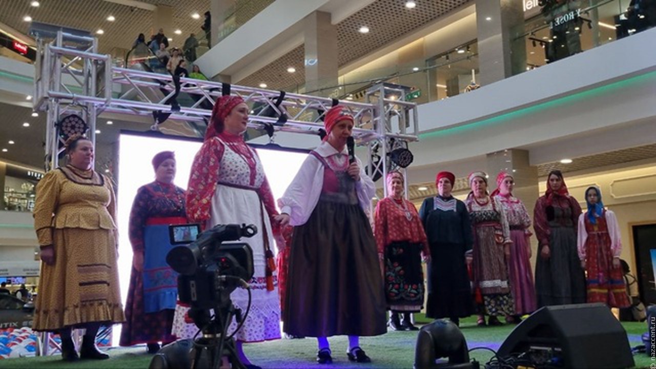 Как в старину одевались сибирячки-модницы