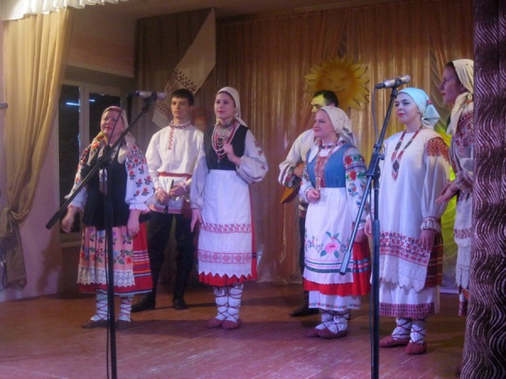 В Брянске на Крещение провели фольклорный фестиваль