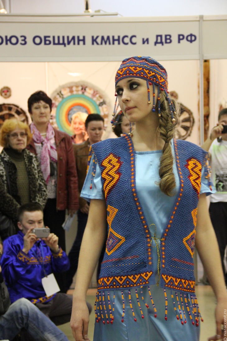 "Полярный стиль": Этнические мотивы в современной одежде народов Севера - Национальный акцент