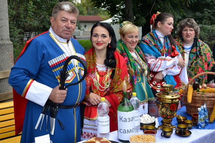 Молодежный клуб Всемирного русского народного собора выступил против признания казаков отдельным народом