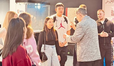 Слушатели Школы межэтнической журналистики познакомились с историей Бурятии в Национальном музее