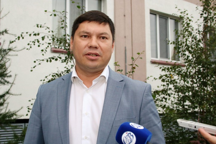 Детей кочевых народов начали доставлять в школы к началу учебного года