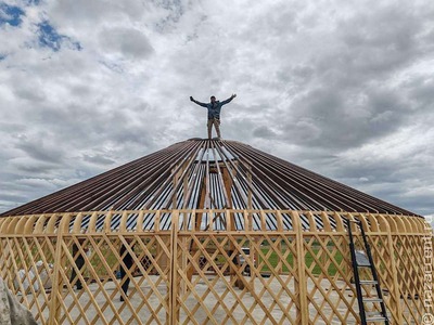 В этнокультурном комплексе Бурятии установили дворцовые юрты