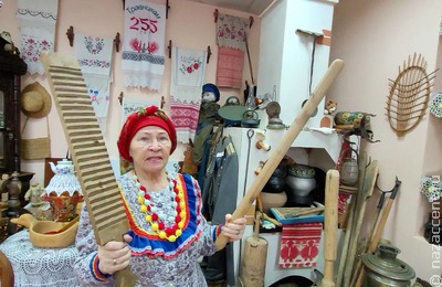 Казаки на Урале. Красна "Казачья изба" пирогами, рассказами и песнями