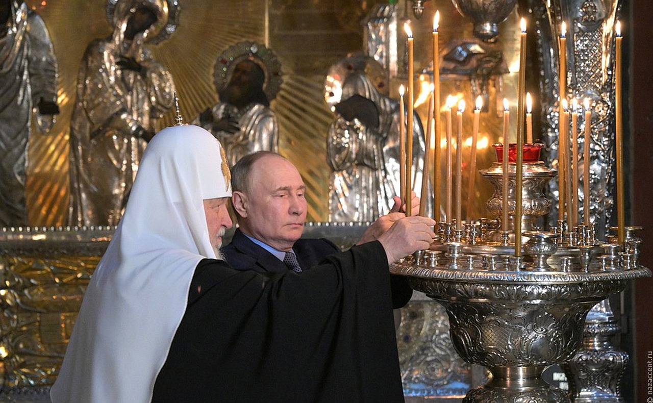 Владимир Путин посетил Свято-Троицкую Сергиеву Лавру