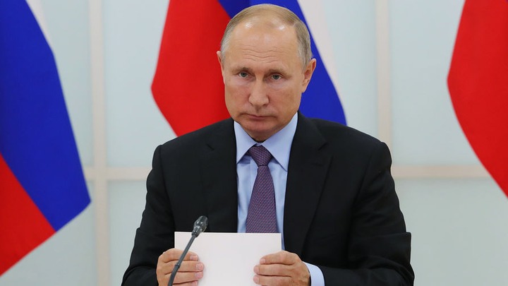 Путин поставил перед ФСБ задачу пресекать любые проявления национализма