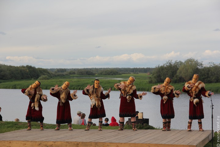 Селькупы Томска отметили шаманским обрядом праздник большой воды
