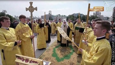 В Москве прошел крестный ход к памятнику князю Владимиру