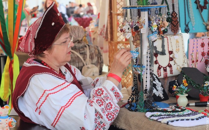Мастерица из Владивостока откроет в городе музей русского костюма