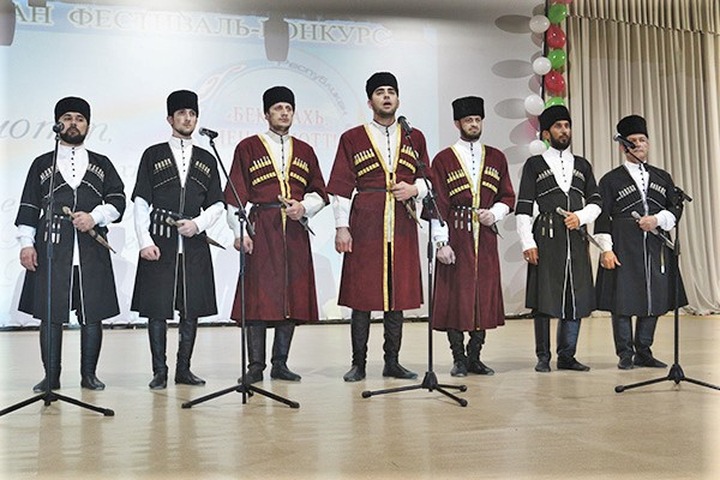 На конкурсе ко Дню чеченского языка спели старинный илли