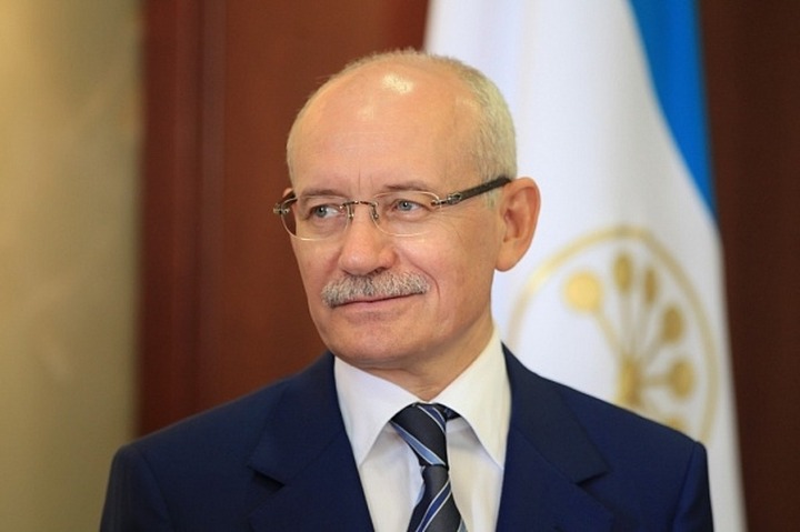 Глава Башкирии заявил о возможной отмене обязательного изучения башкирского языка в школе