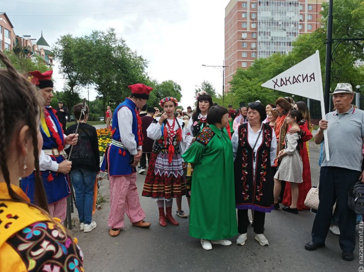 Международный фестиваль театров кукол "Чир Чайаан на траве" в Хакасии - Национальный акцент