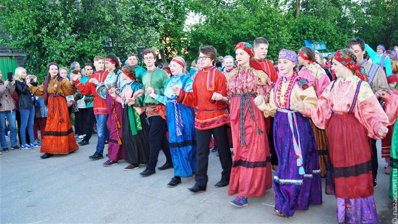 Коми-ижемский праздник "Луд" отпразднуют массовыми хороводами и гуляниями