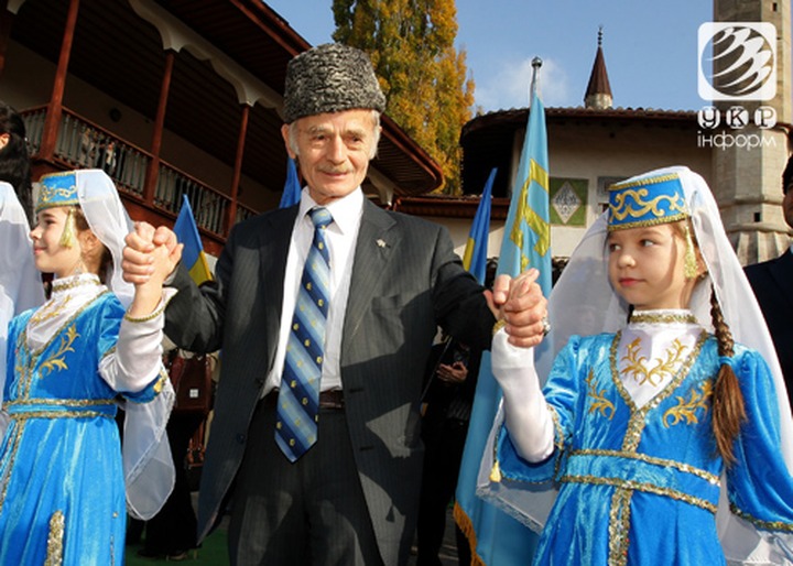 Порошенко назначил Джемилева уполномоченным по делам крымских татар на Украине
